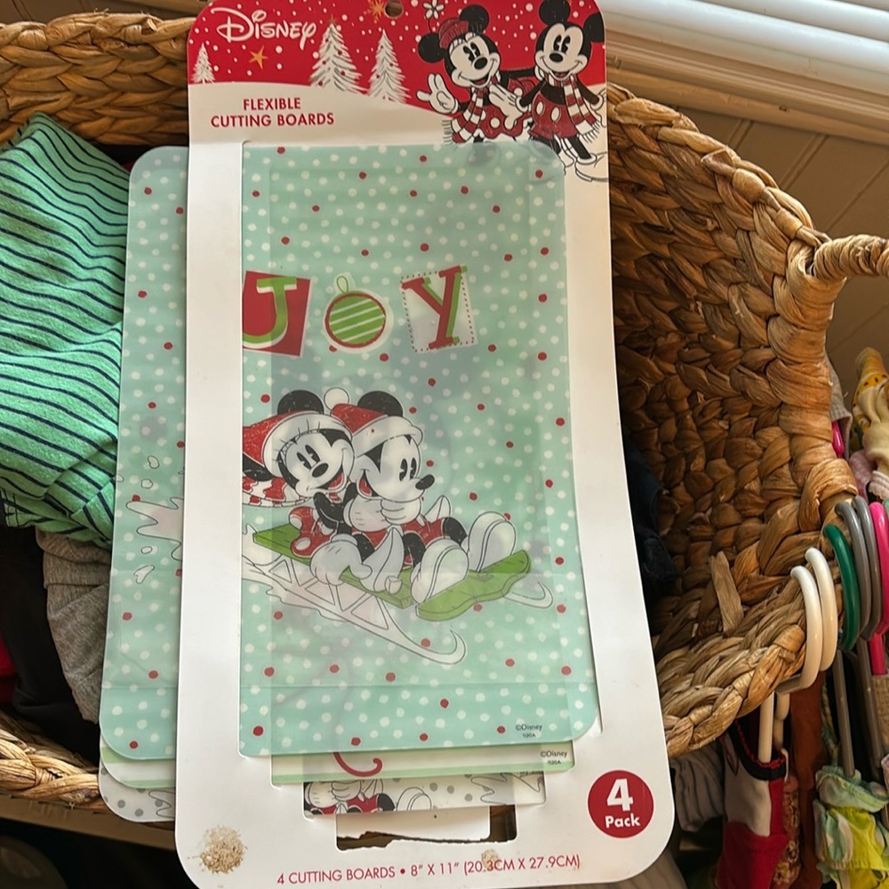 MICKEY MOUSE